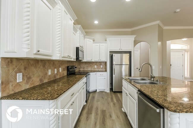 2409 NW 152nd St, Edmond, OK 73013 - photo 4