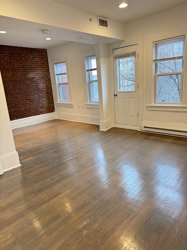 1408 Beacon St unit 3, Brookline, MA 02446 - photo 4