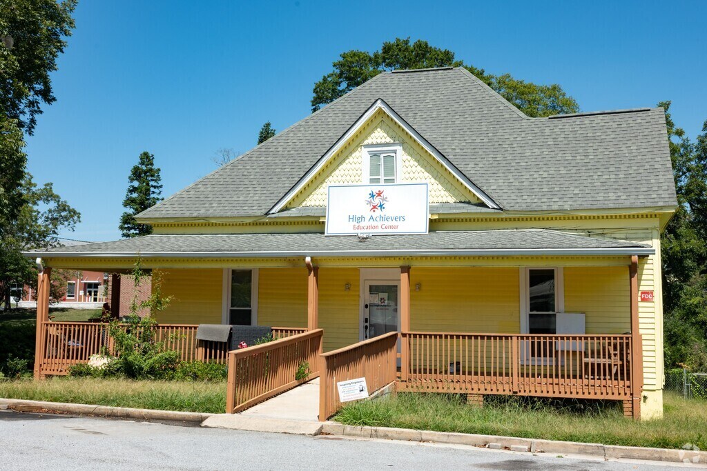 View of High Achievers Education Center Inc entrance located in Conyers GA.