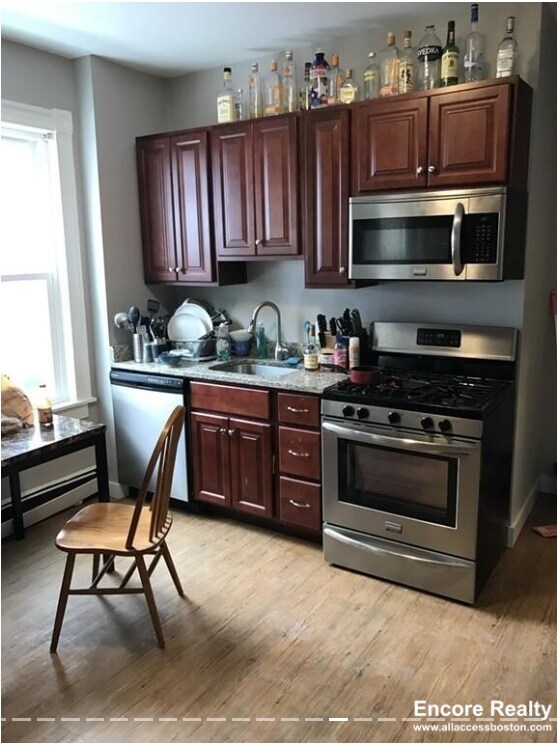8 Sunset St Unit 2, Boston, MA 02120