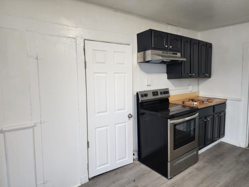 16 3rd St, Norwich, CT 06360 - photo 1