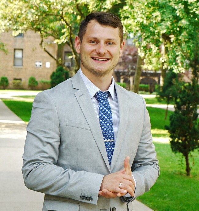 Agent Photo