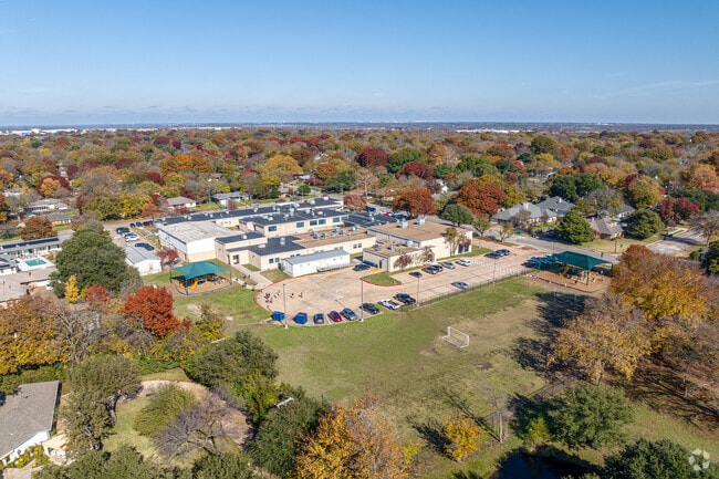 Burks Elementary is ranked #2994 in Texas Elementary Schools.