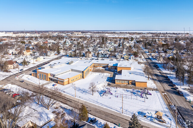 Marinette Primary School.
