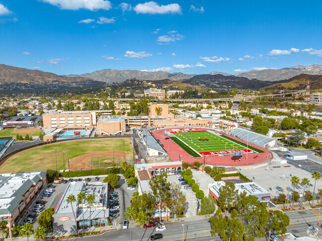 Glendale High School, Glendale CA Rankings & Reviews - Homes.com