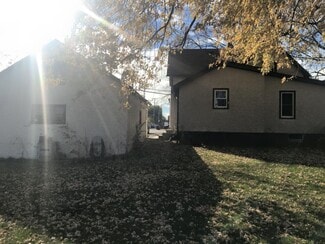 9008 93rd Ave N, Brooklyn Park, MN 55445