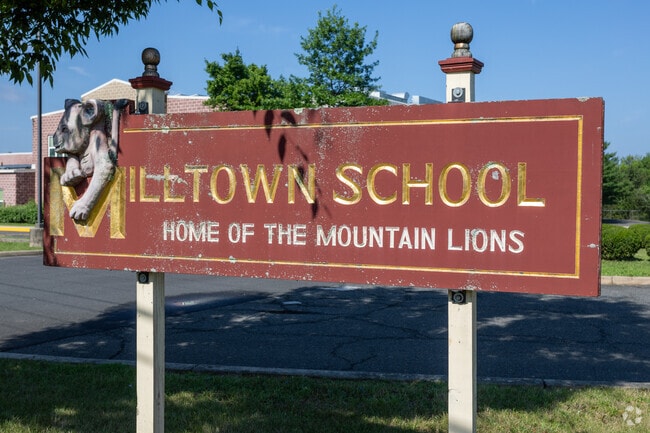 Milltown School sign in Bradley Gardens.