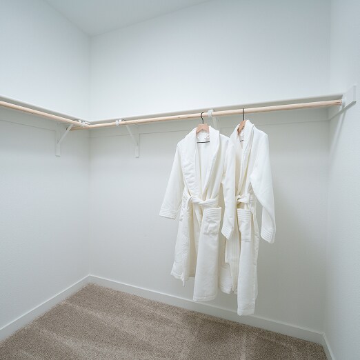 1155 Bellawood Dr, Galt, CA 95632 - photo 6