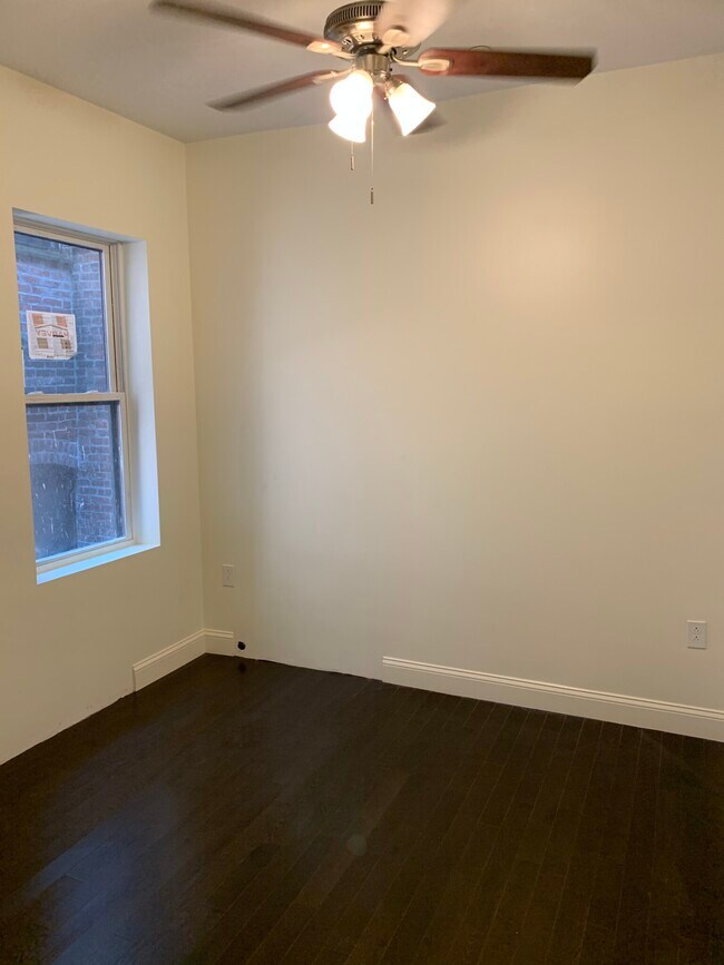 47 Charter St Unit 3A, Boston, MA 02113