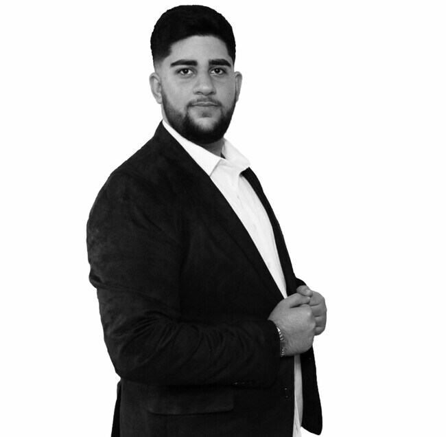 Agent Photo
