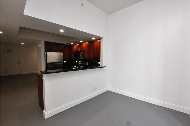 101 E Flagler St unit 201, Miami, FL 33131 - photo 3