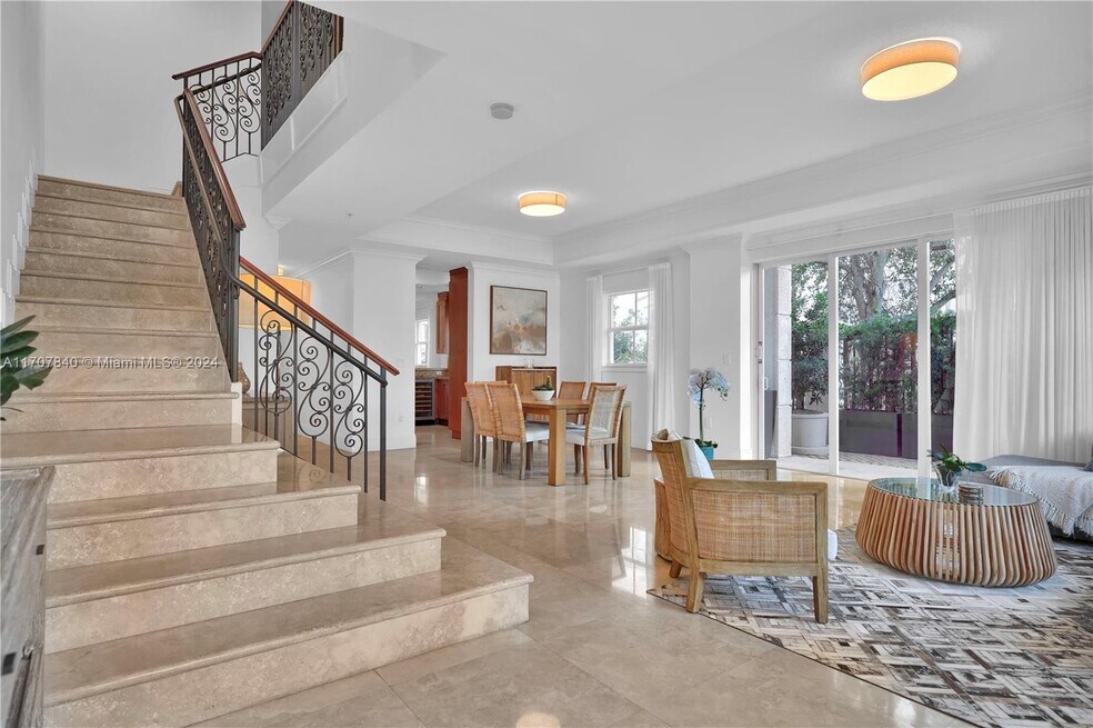 Villa Alhambra unit 112, Coral Gables, FL 33134 - photo 1