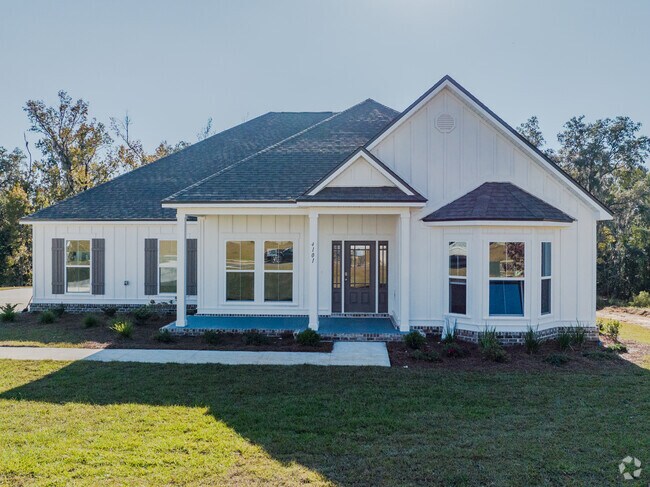 New modern craftsman homes are going up just minutes from downtown in the Buck Lake area.