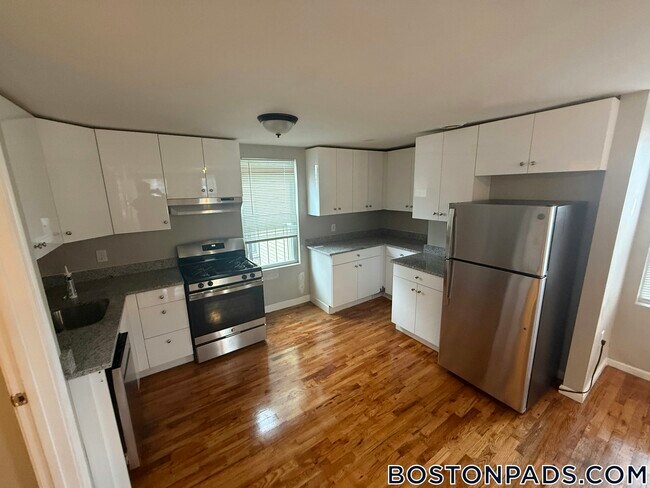 38 Forest St unit 2, Roxbury, MA 02119 - photo 2
