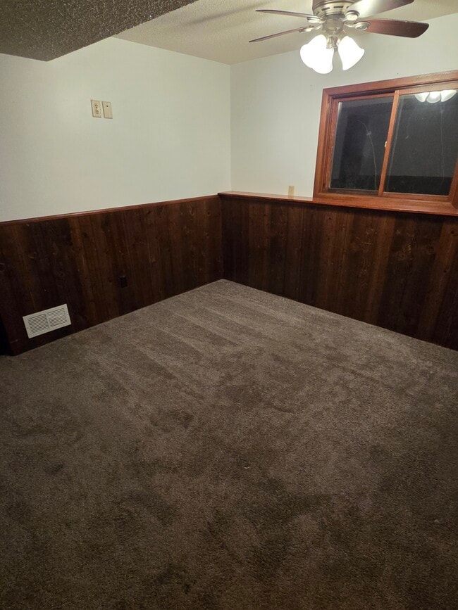 1219 5th St unit 2, Hudson, WI 54016 - photo 3