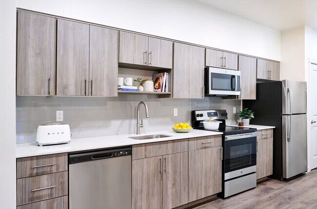 Wade Park, Estacada, OR 97023 - photo 2