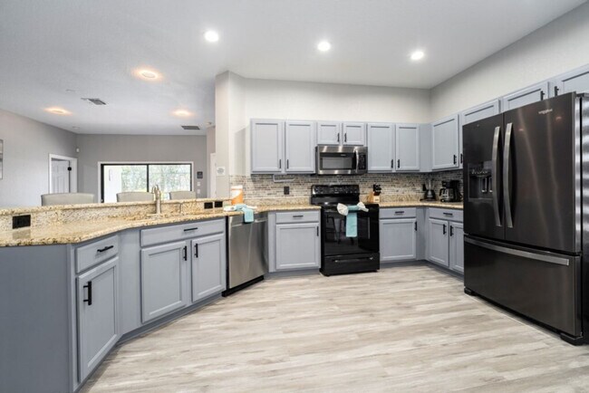 16703 Lazy Breeze Loop unit ID1285810P, Clermont, FL 34714 - photo 4