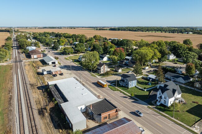Shabbona is a quiet, secluded farming town.