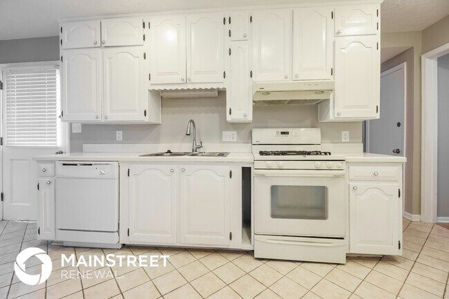 2300 NW 85th Terrace, Kansas City, MO 64154 - photo 6