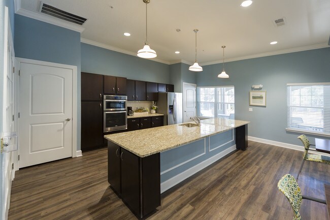 Katie Manor, Crestview, FL 32539 - photo 5