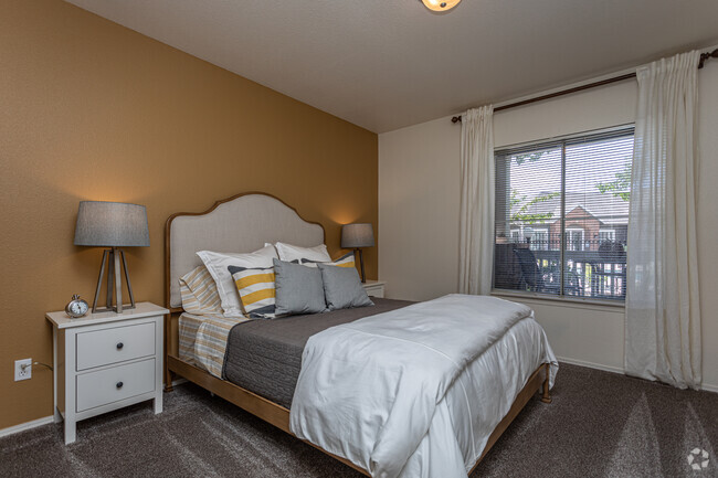 1BR, 1BA - Juniper