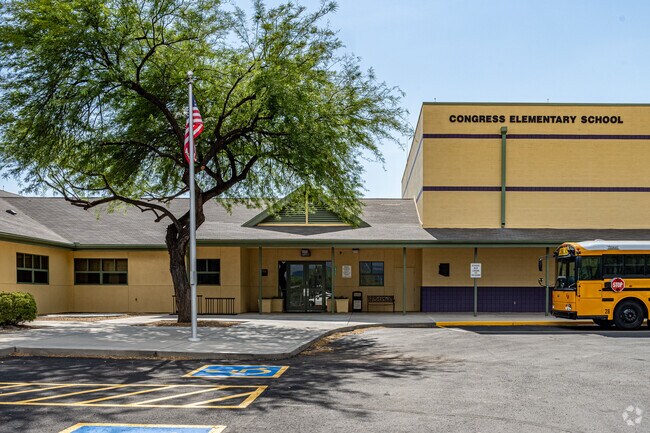 The main entrance is located at the front of Congress Elementary School.