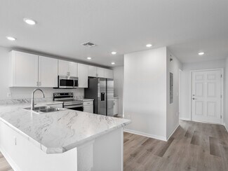 235 Turtle Bay Ave, Winter Haven, FL 33881