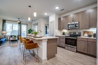 285 SE John Jones Dr, Burleson, TX 76028