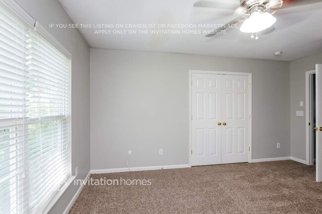 8028 Stoneham Ct, Matthews, NC 28105 - photo 5