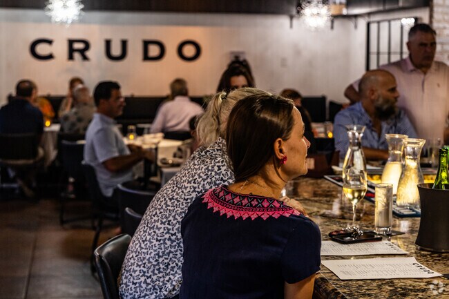 Rose Hill Plantations residents love excellent seafood from Crudo.