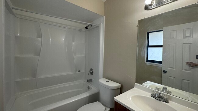 3840 Belmont St unit 2, Fort Myers, FL 33916 - photo 7