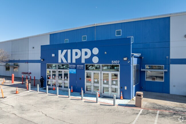 KIPP Austin Brave is for students from 9th to 12th grade.