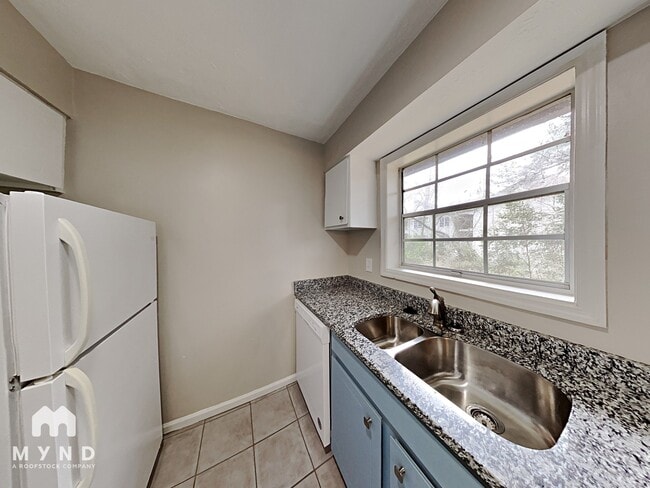 6608 Park Ave, Atlanta, GA 30342 - photo 5