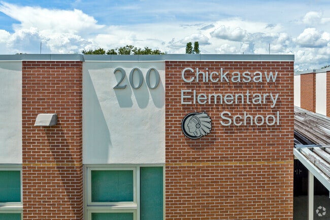 Chickasaw Elementary School serves students K-5th grade.