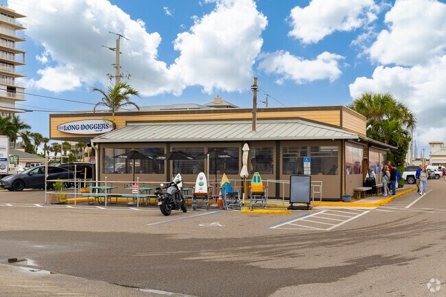 Long Doggers offers tasty food, cold drinks, and a fun atmosphere in Indialantic.