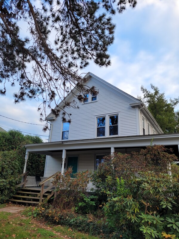 33 Pine St Unit B, Amherst, MA 01002