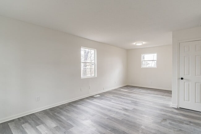 724 Sylvan Dr, Chattanooga, TN 37411 - photo 2