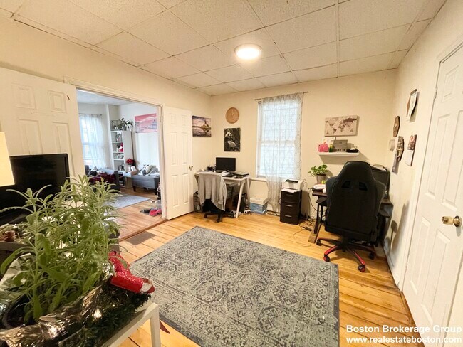 20 Howell St unit 1, Dorchester, MA 02125 - photo 6