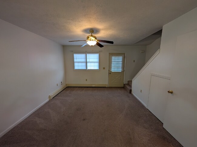 1008 8th Ave unit B, Duncansville, PA 16635 - photo 7