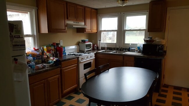 1120 N Lincoln St, Bloomington, IN 47408 - photo 3