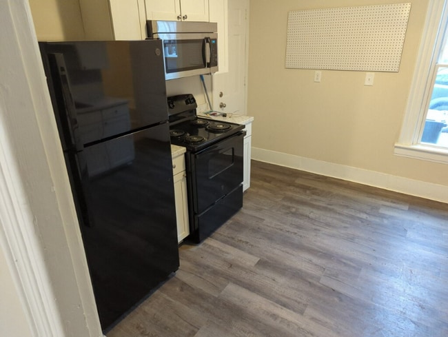 2404 2nd St, Cuyahoga Falls, OH 44221 - photo 6