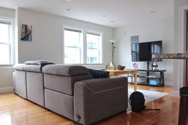 1 Emmet Place unit 1, Boston, MA 02128 - photo 5