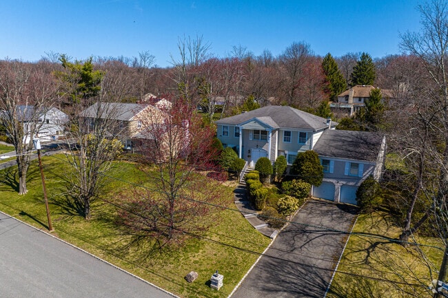 Livingston homes often will have large lots with well-maintained landscaping