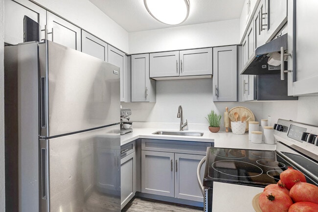 Atwater Apartments, Phoenix, AZ 85020 - photo 4