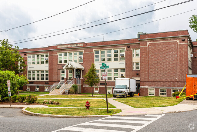 Spring Garden Elementary School has 370 students enrolled.