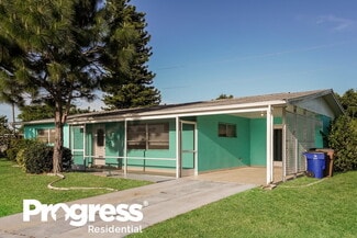 344 Crestwood Ave, Lehigh Acres, FL 33936