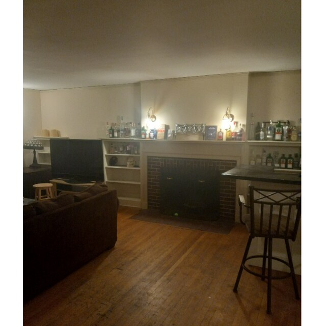 154 Kilsyth Rd unit T, Brighton, MA 02135 - photo 4