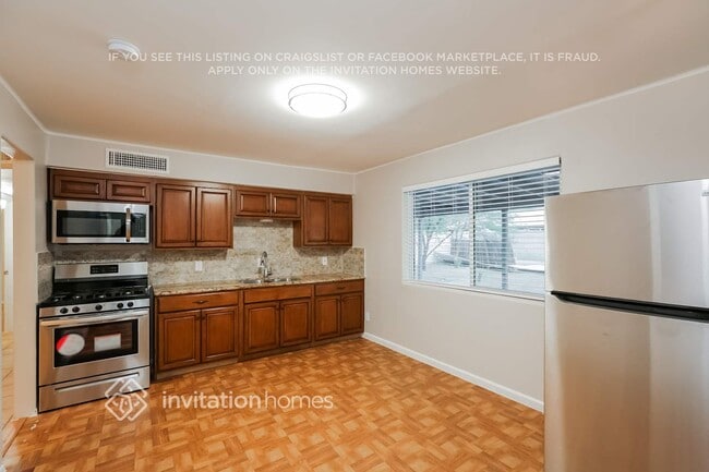 223 W Gary Way, Phoenix, AZ 85041 - photo 3