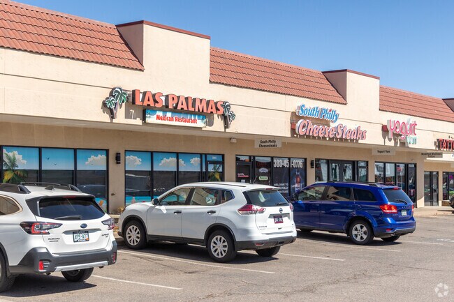 The Deer Run neighborhood is close to many retail and dining options.