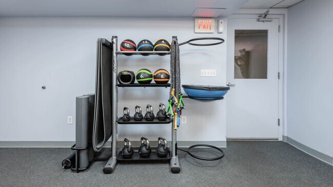 205 Walden St unit 1S, Cambridge, MA 02140 - photo 6